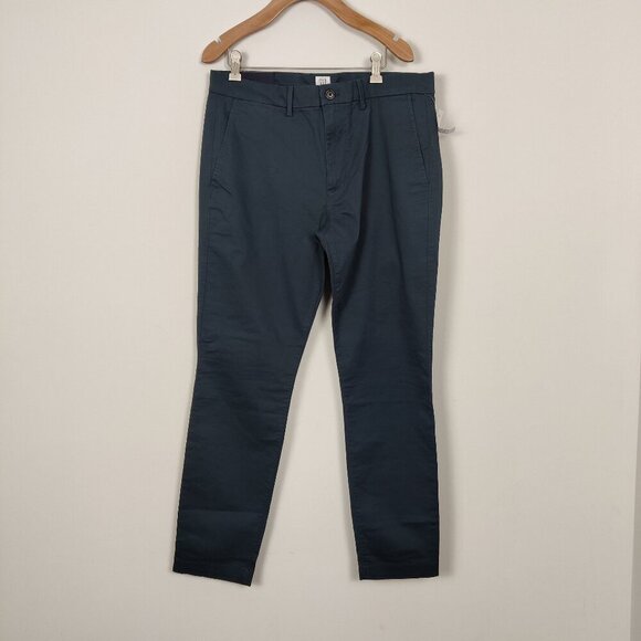 GAP Men's Chino Pants in Blue Size 33 x 30 NEW Cotton Smart Casual Office - Picture 1 of 13